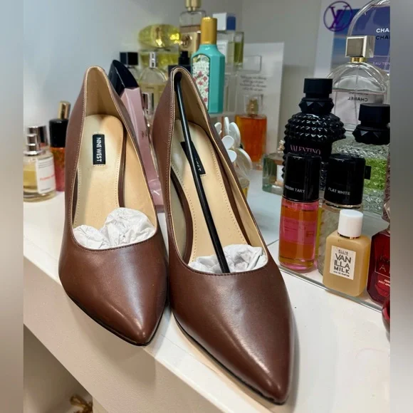 Nine West Tatiana Pointy Toe Pumps - Picture 2 of 7